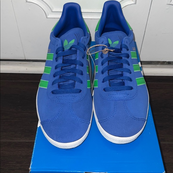 Adidas Men’s Gazelle Royal Blue and Green Sneakers, Size: 8.5 - Picture 4 of 8